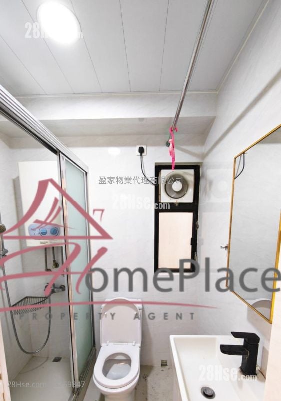 Hongway Garden Sell 2 Bedrooms , 1 Bathroom 425 ft²