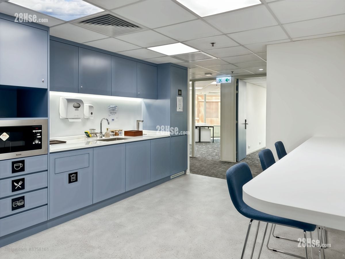 Pioneer Centre Rental 22,141 ft²