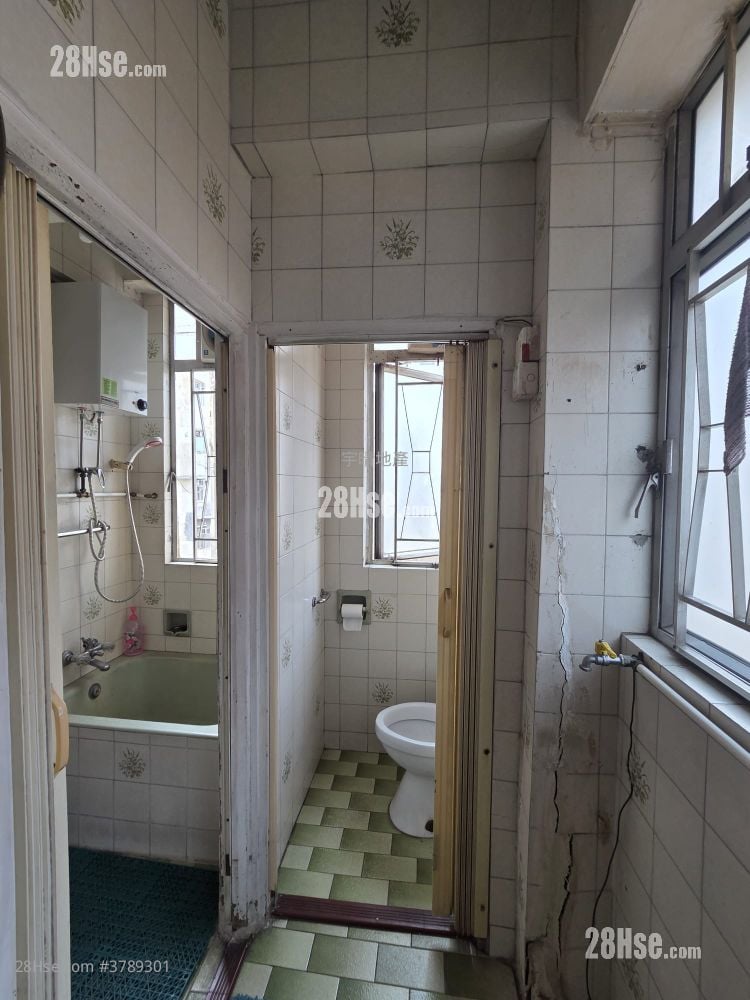 唐楼 售盘 3 房 , 1 浴室 560 平方尺