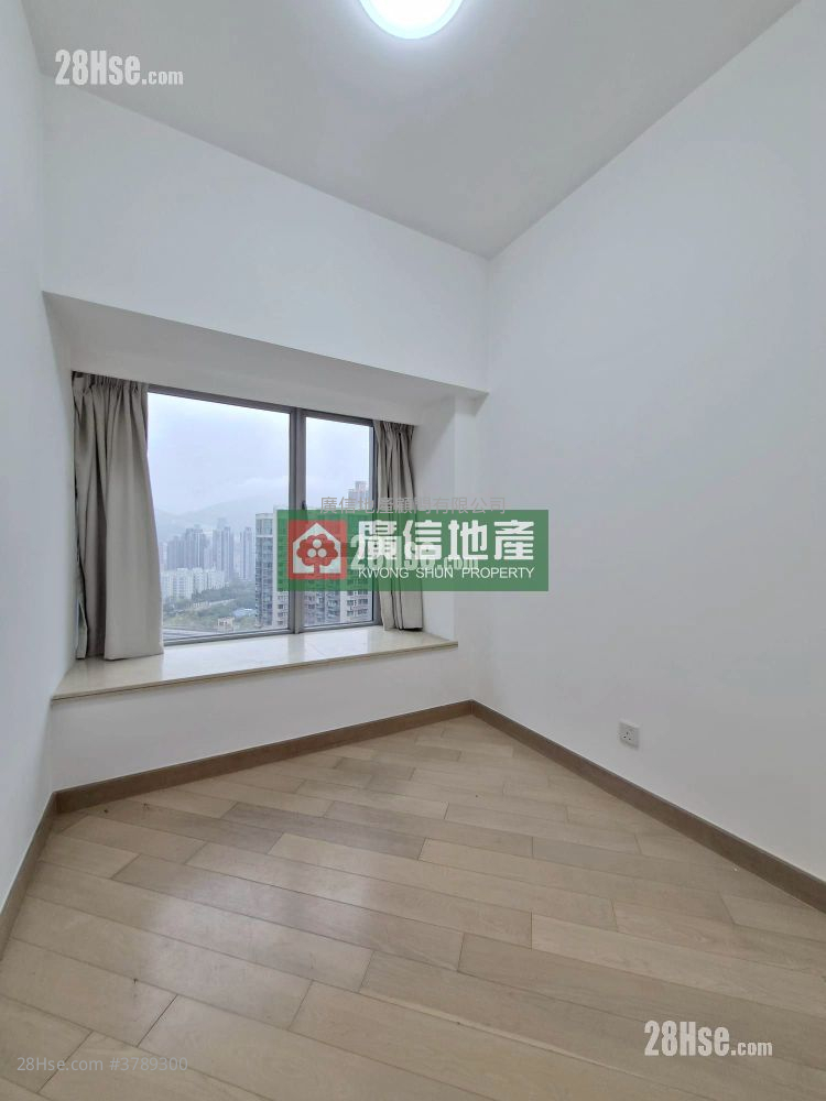 Imperial Cullinan Rental 3 Bedrooms , 2 Bathrooms 913 ft²