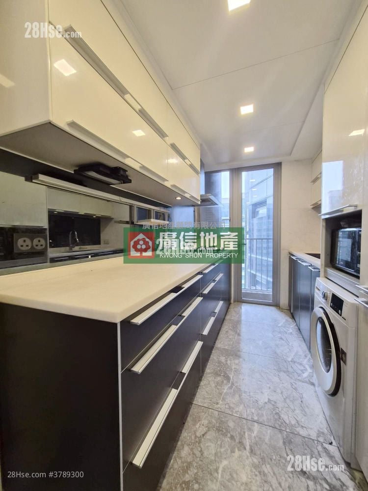 Imperial Cullinan Rental 3 Bedrooms , 2 Bathrooms 913 ft²