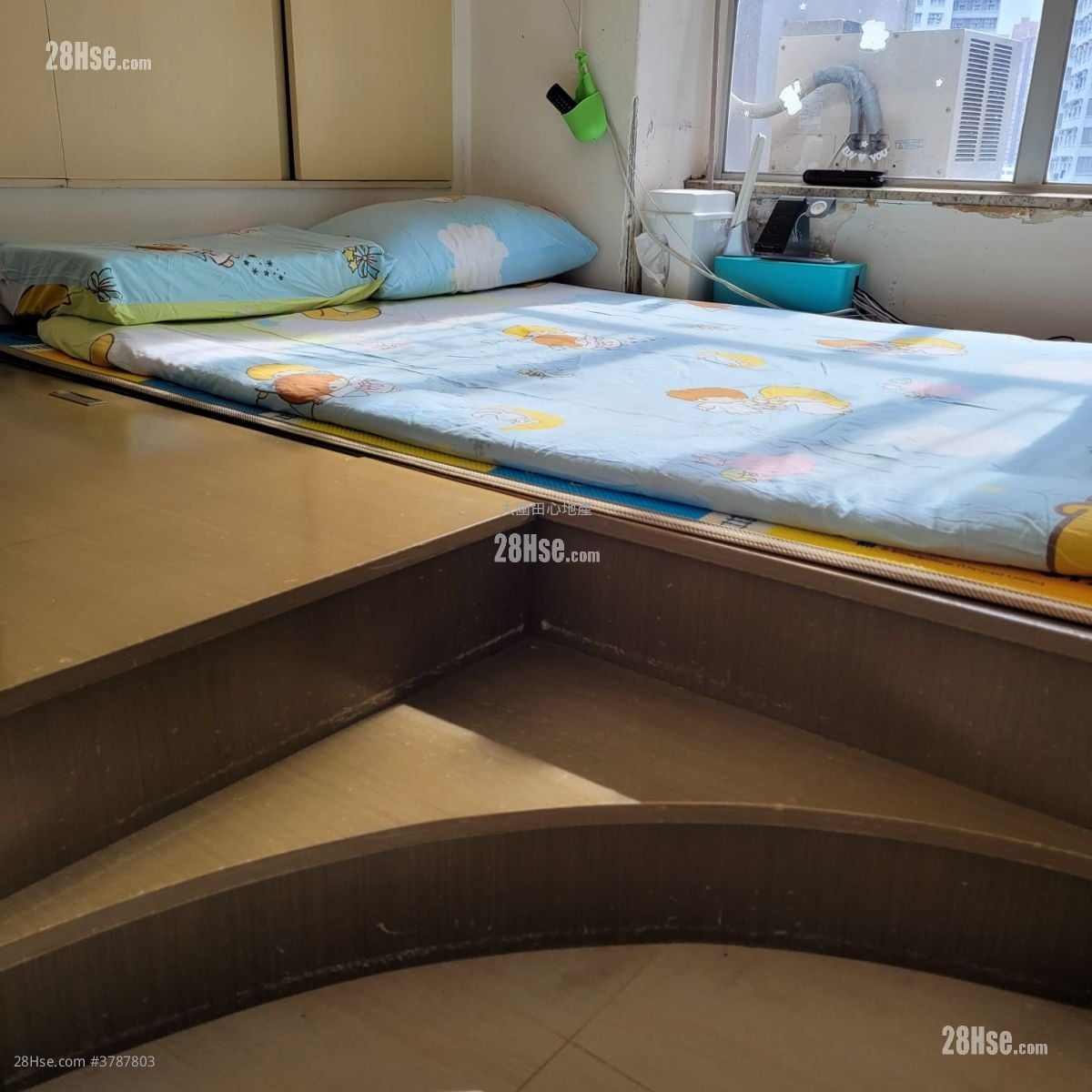 Golden Lion Garden Sell 2 Bedrooms , 1 Bathroom 321 ft²