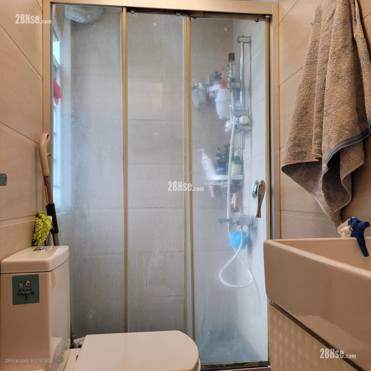 Golden Lion Garden Sell 2 Bedrooms , 1 Bathroom 321 ft²