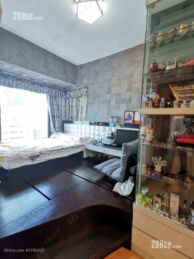 master room: One Regent Place Sell 3 Bedrooms , 3 Bathrooms 853 ft²