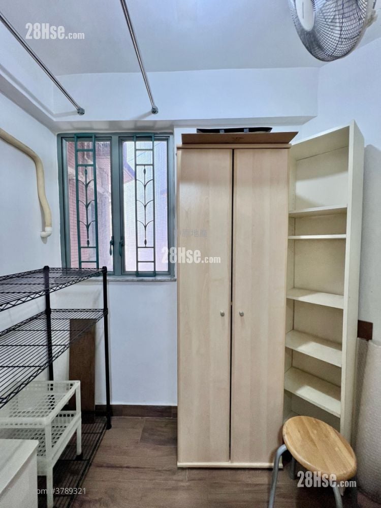 Tierra Verde Sell 4 Bedrooms , 2 Bathrooms 767 ft²