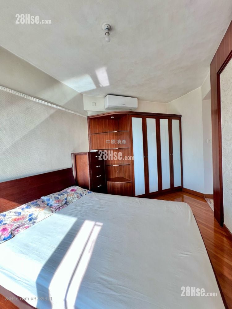 Tierra Verde Sell 4 Bedrooms , 2 Bathrooms 767 ft²