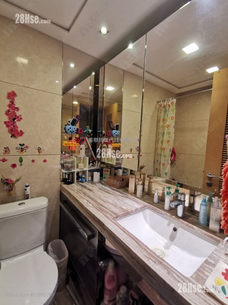 bathroom: One Regent Place Sell 3 Bedrooms , 3 Bathrooms 853 ft²