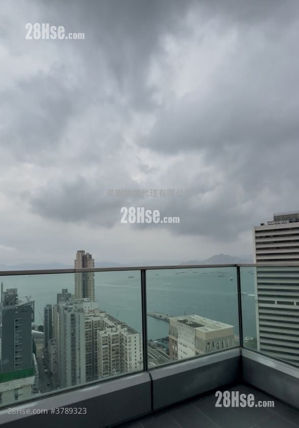 Novum West Sell 4 Bedrooms , 2 Bathrooms 1,258 ft²