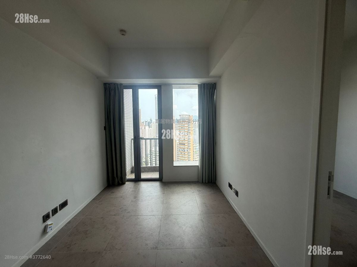 Skypark Sell 1 Bedroom , 1 Bathroom 407 ft²