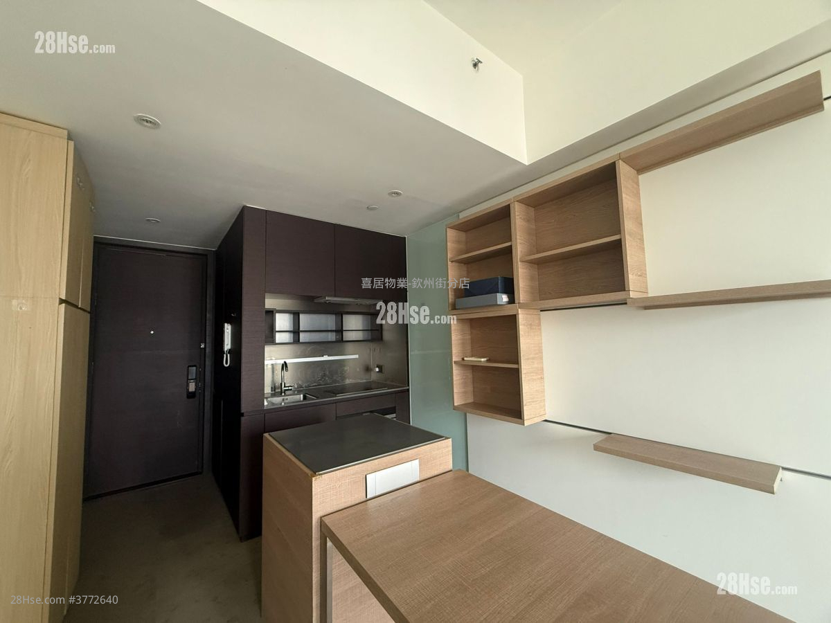 Skypark Sell 1 Bedroom , 1 Bathroom 407 ft²
