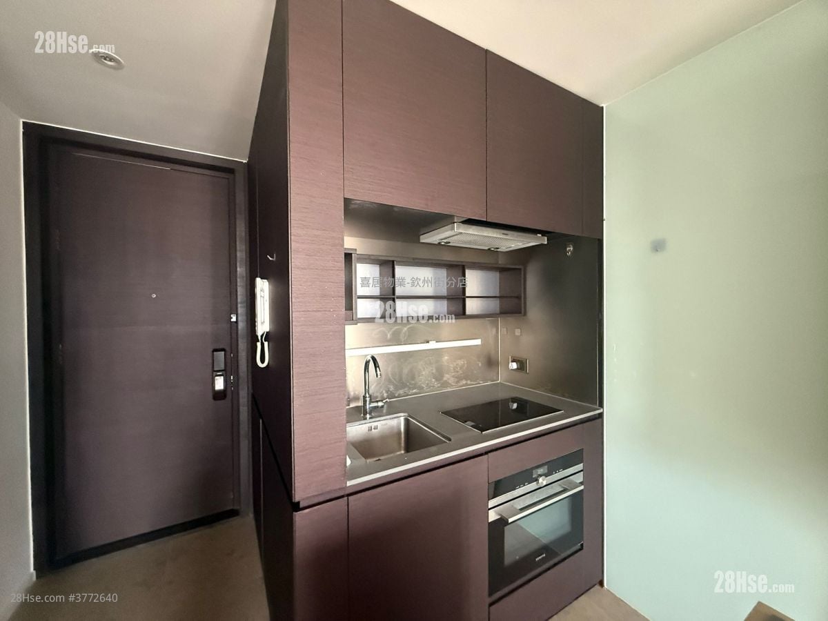 Skypark Sell 1 Bedroom , 1 Bathroom 407 ft²