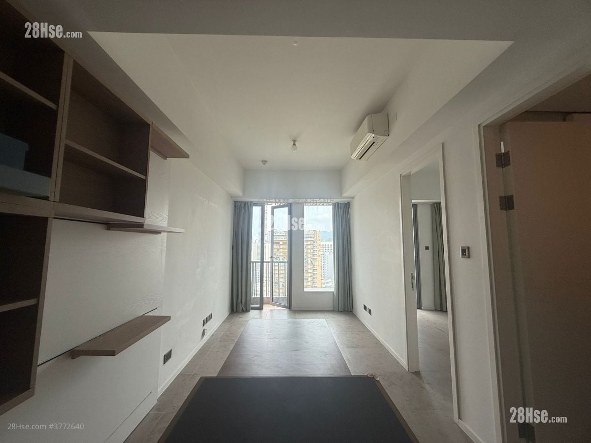 Skypark Sell 1 Bedroom , 1 Bathroom 407 ft²