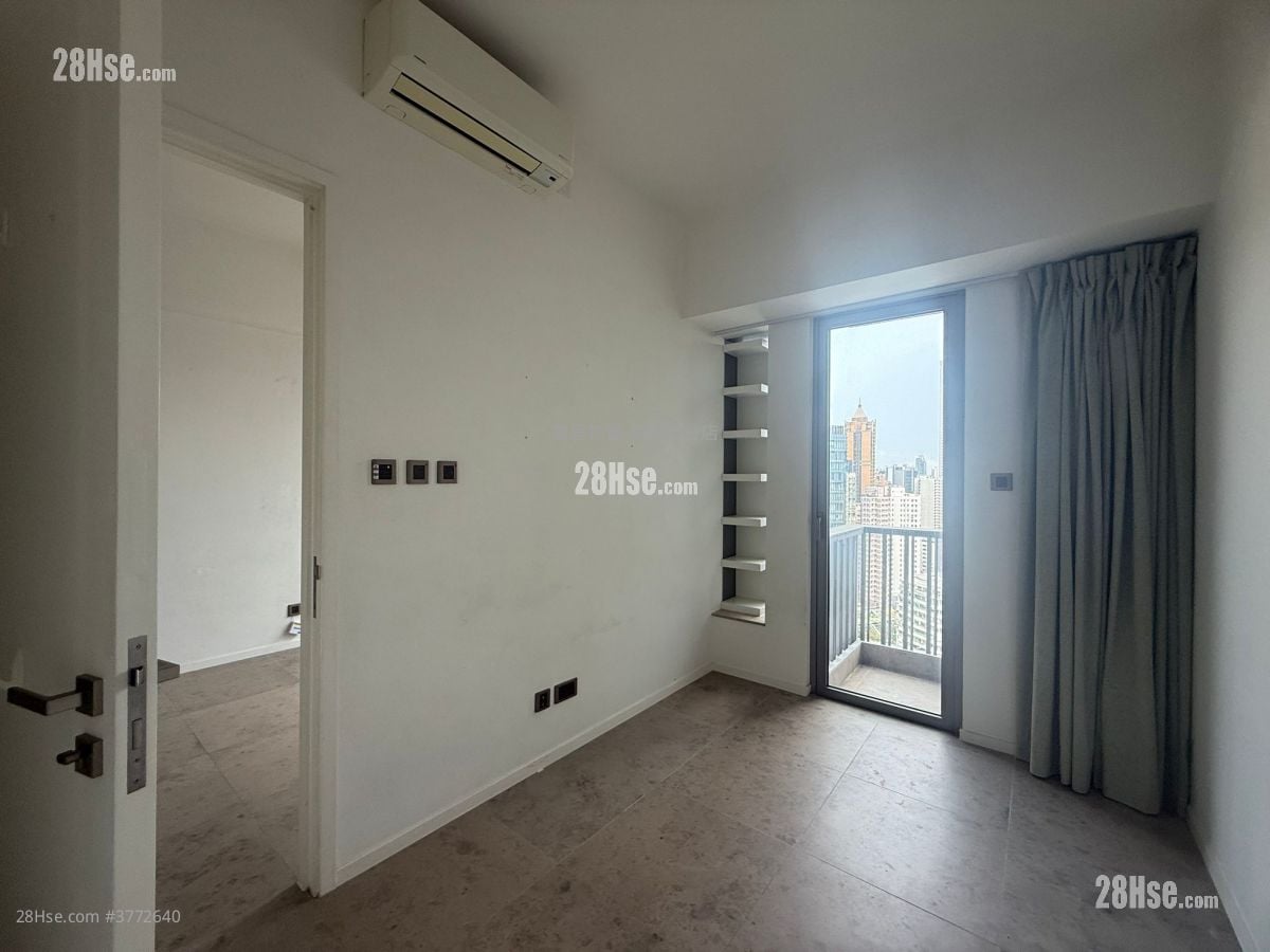Skypark Sell 1 Bedroom , 1 Bathroom 407 ft²