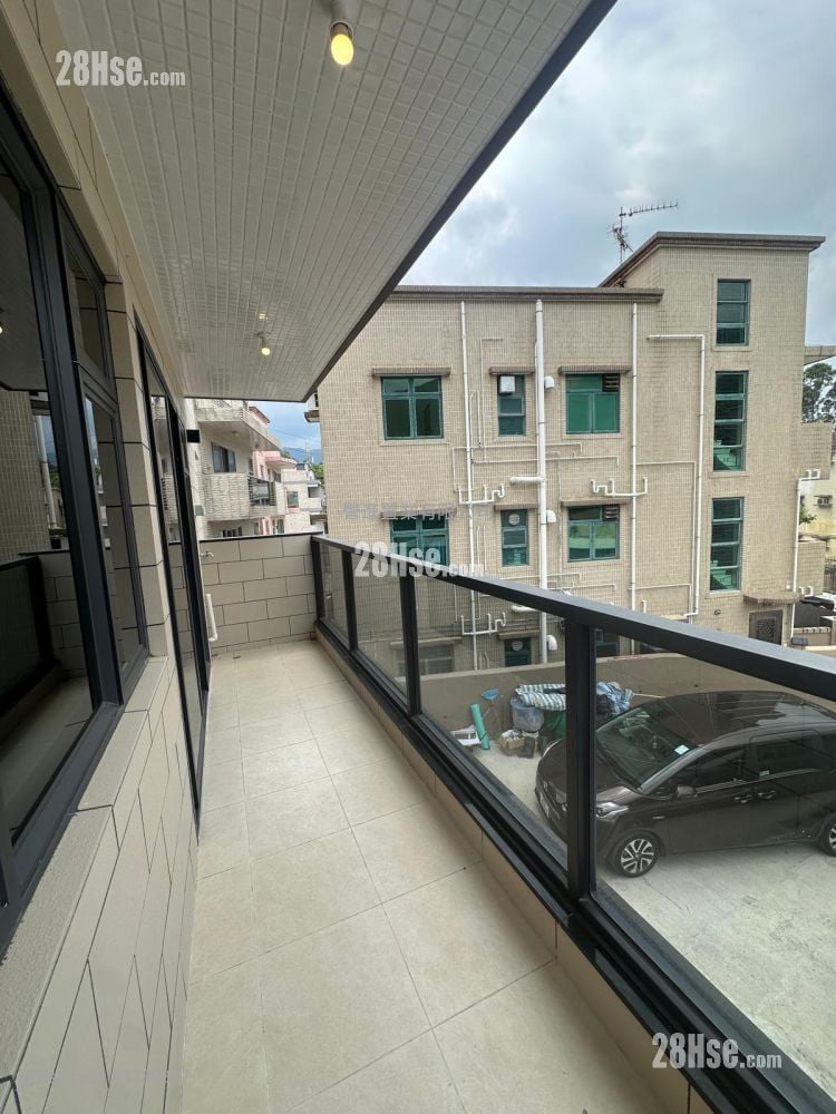 Village Rental 3 Bedrooms , 1 Bathroom 1,300 ft²