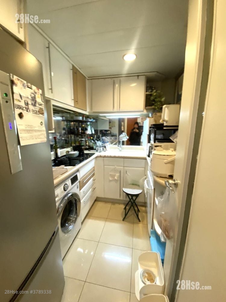 Vianni Cove Sell 2 Bedrooms , 1 Bathroom 555 ft²