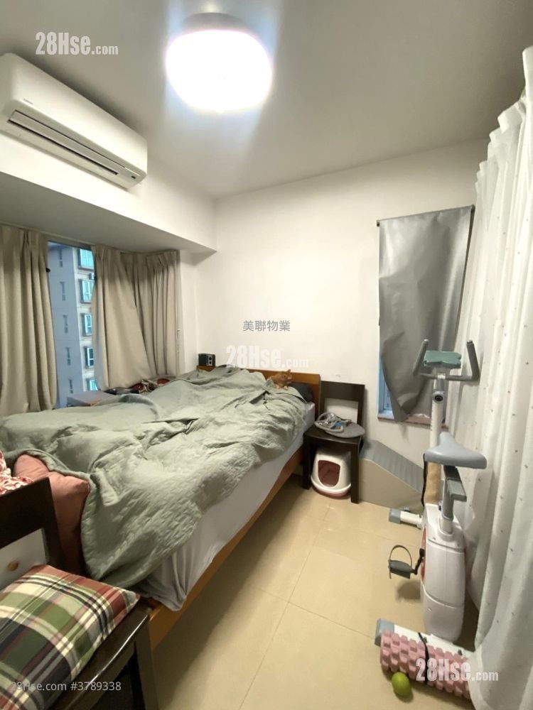 Vianni Cove Sell 2 Bedrooms , 1 Bathroom 555 ft²