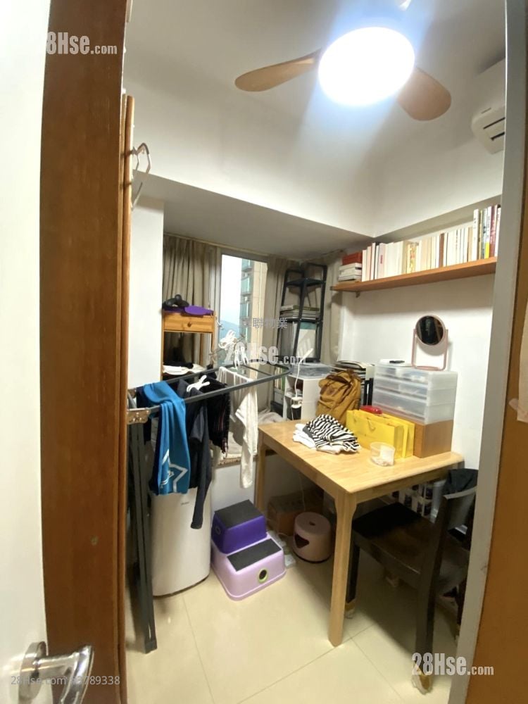 Vianni Cove Sell 2 Bedrooms , 1 Bathroom 555 ft²