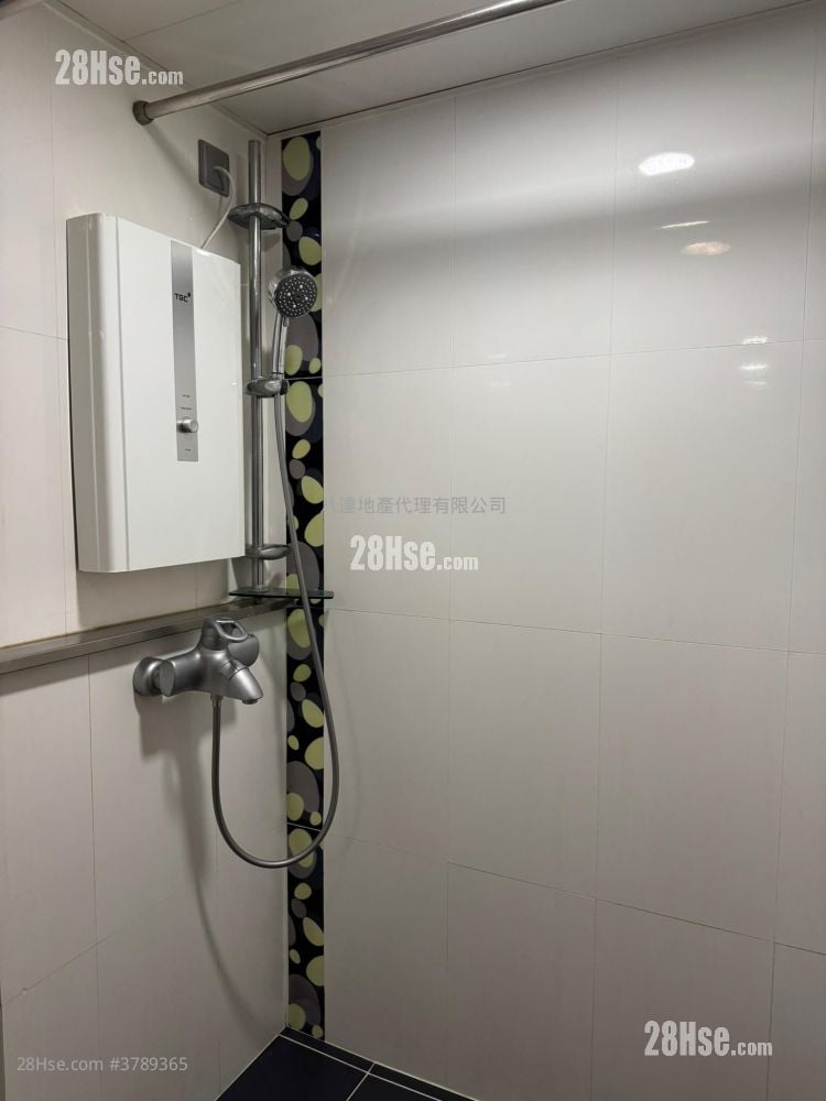 御龙居 售盘 2 房 , 1 浴室 625 平方尺