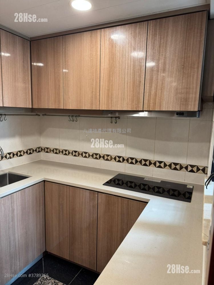 御龙居 售盘 2 房 , 1 浴室 625 平方尺