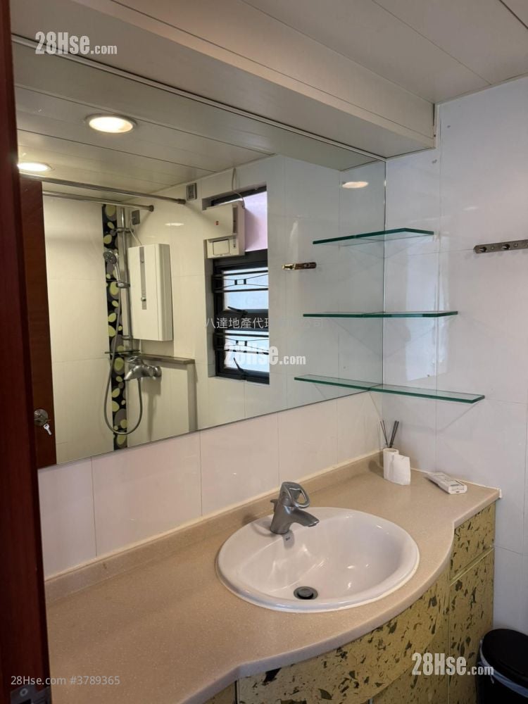 御龙居 售盘 2 房 , 1 浴室 625 平方尺