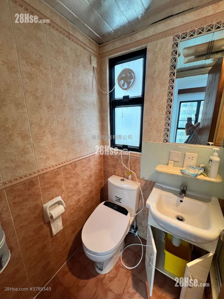 Marina Lodge Rental 2 Bedrooms , 1 Bathroom 290 ft²