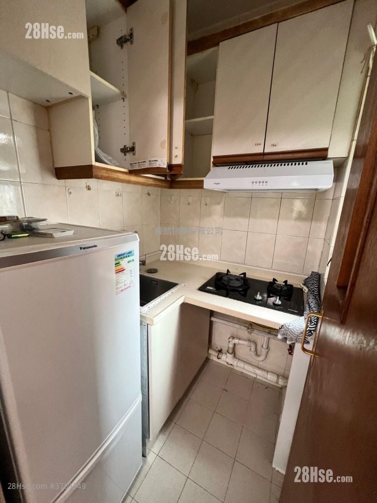 Marina Lodge Rental 2 Bedrooms , 1 Bathroom 290 ft²