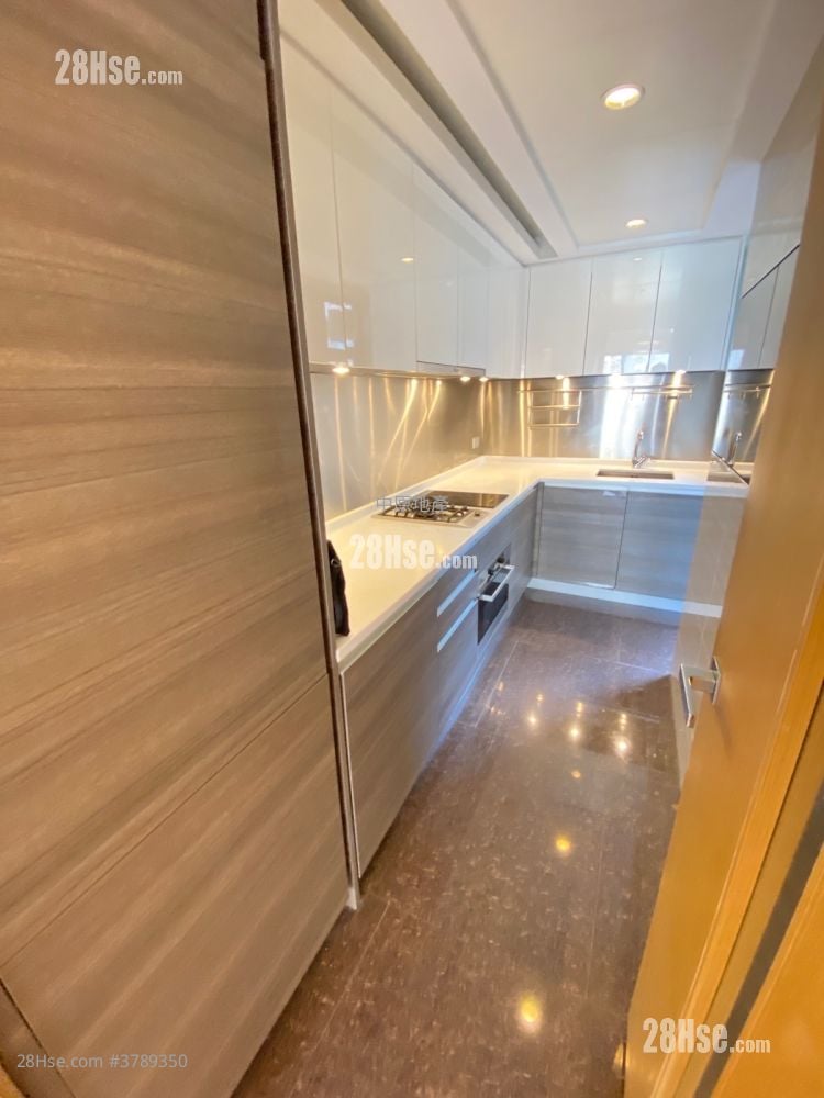 溱柏 售盘 3 房 669 平方尺