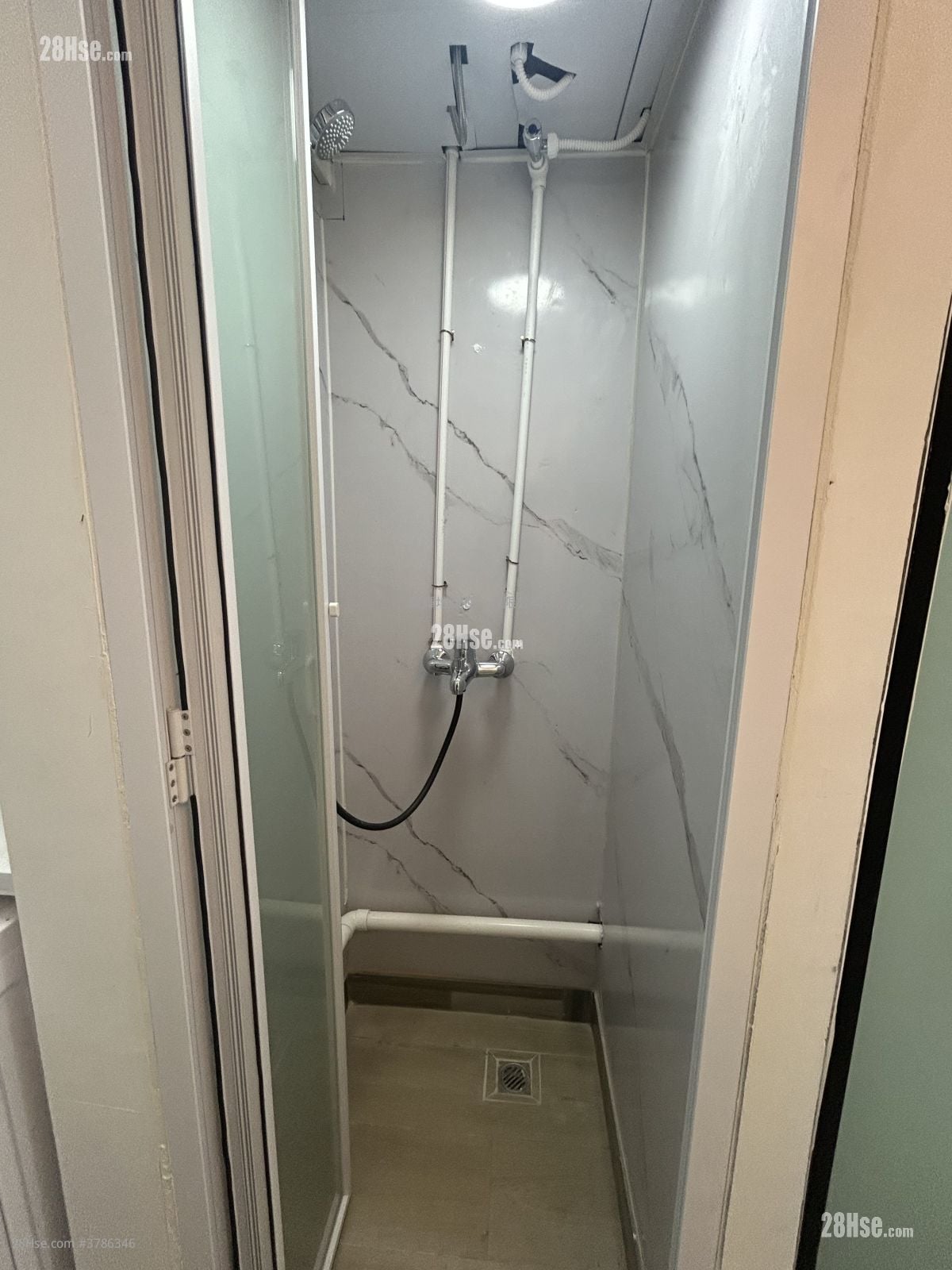 Wing Lee Building Rental 1 Bedroom , 1 Bathroom 180 ft²