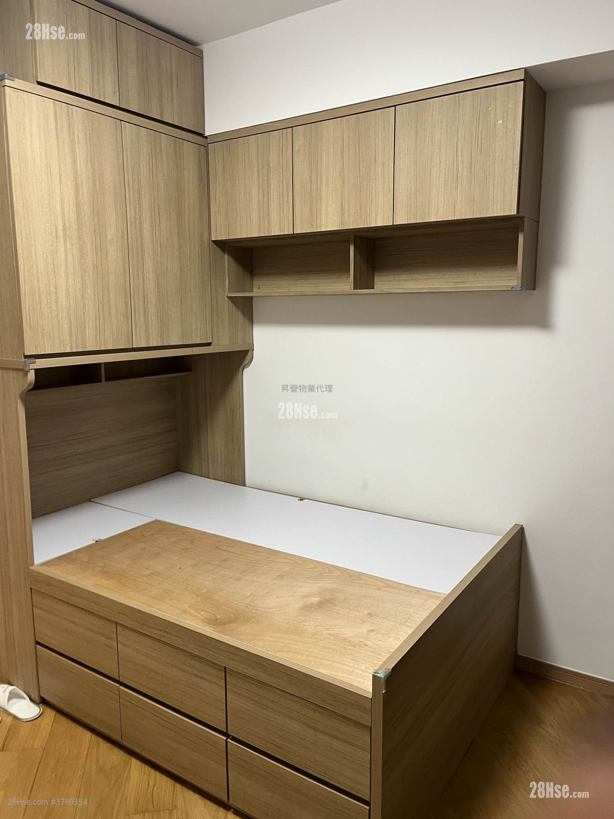 Upper East Rental Studio , 1 Bathroom 216 ft²