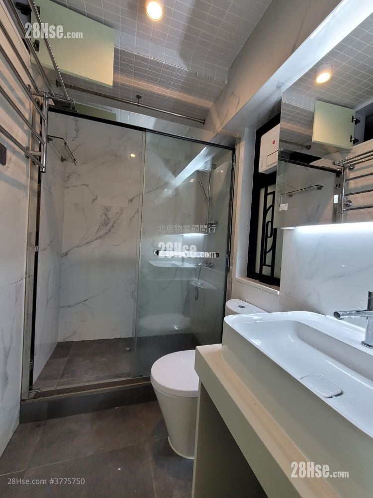 康怡花园 售盘 3 房 , 2 浴室 668 平方尺