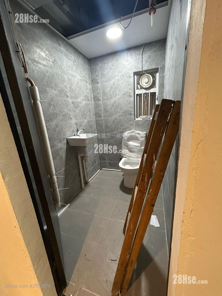 Granville Road Rental Studio , 1 Toilet 750 ft²