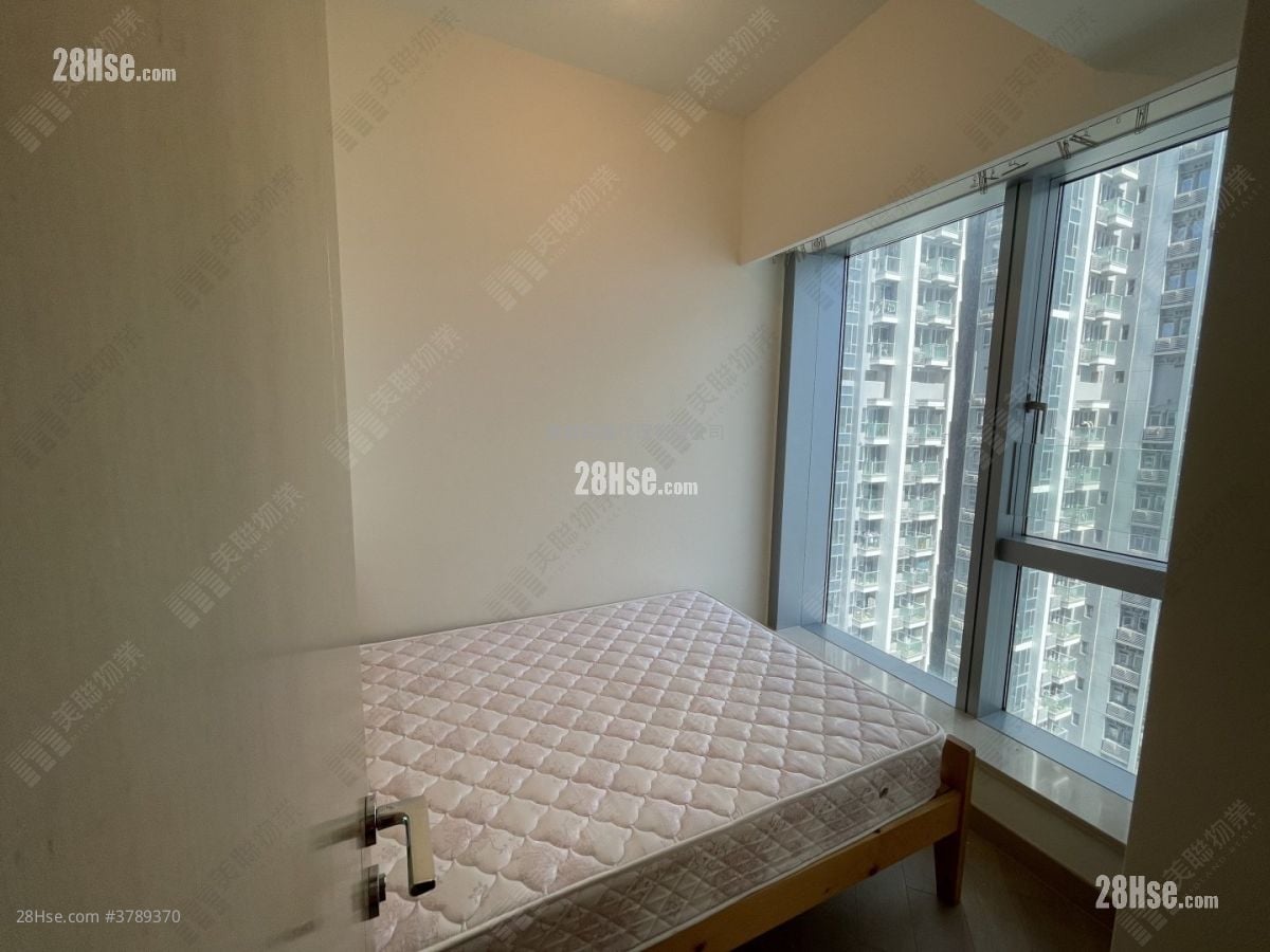 Cullinan West Rental 2 Bedrooms , 1 Bathroom 449 ft²