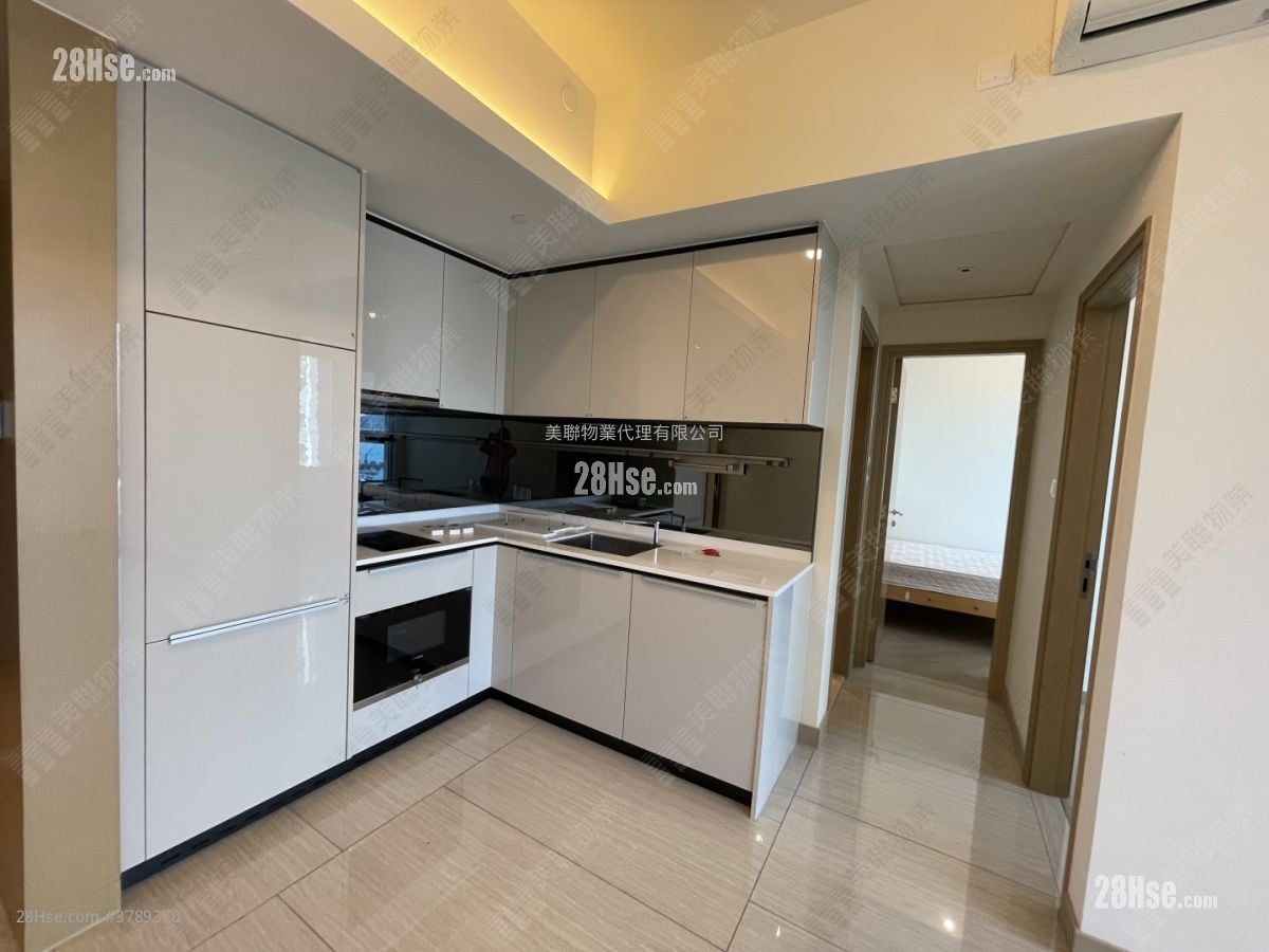 Cullinan West Rental 2 Bedrooms , 1 Bathroom 449 ft²