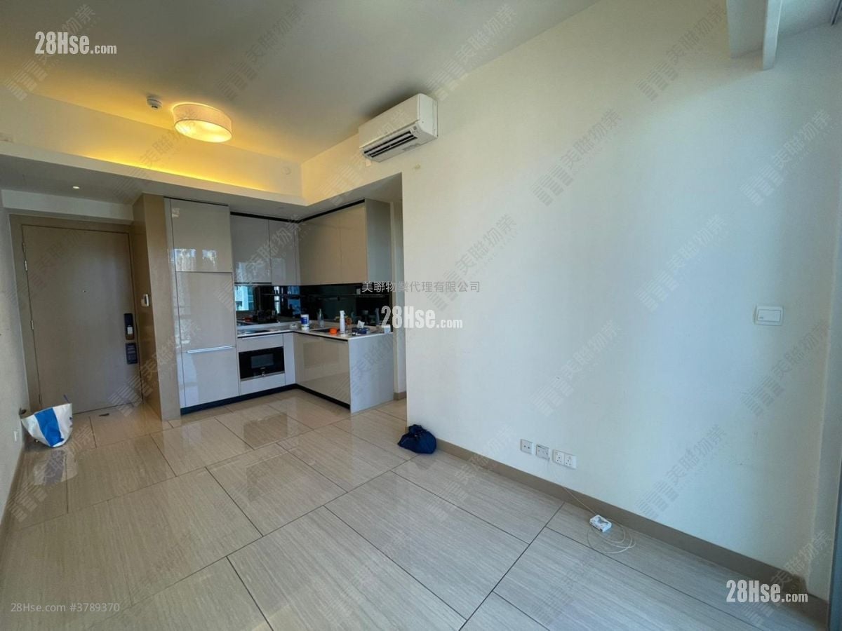 Cullinan West Rental 2 Bedrooms , 1 Bathroom 449 ft²