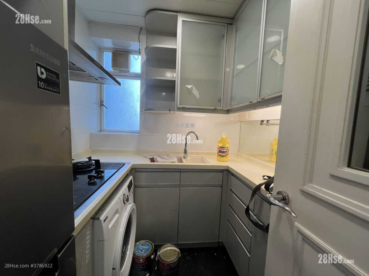 城中駅 售盘 3 房 , 1 浴室 594 平方尺