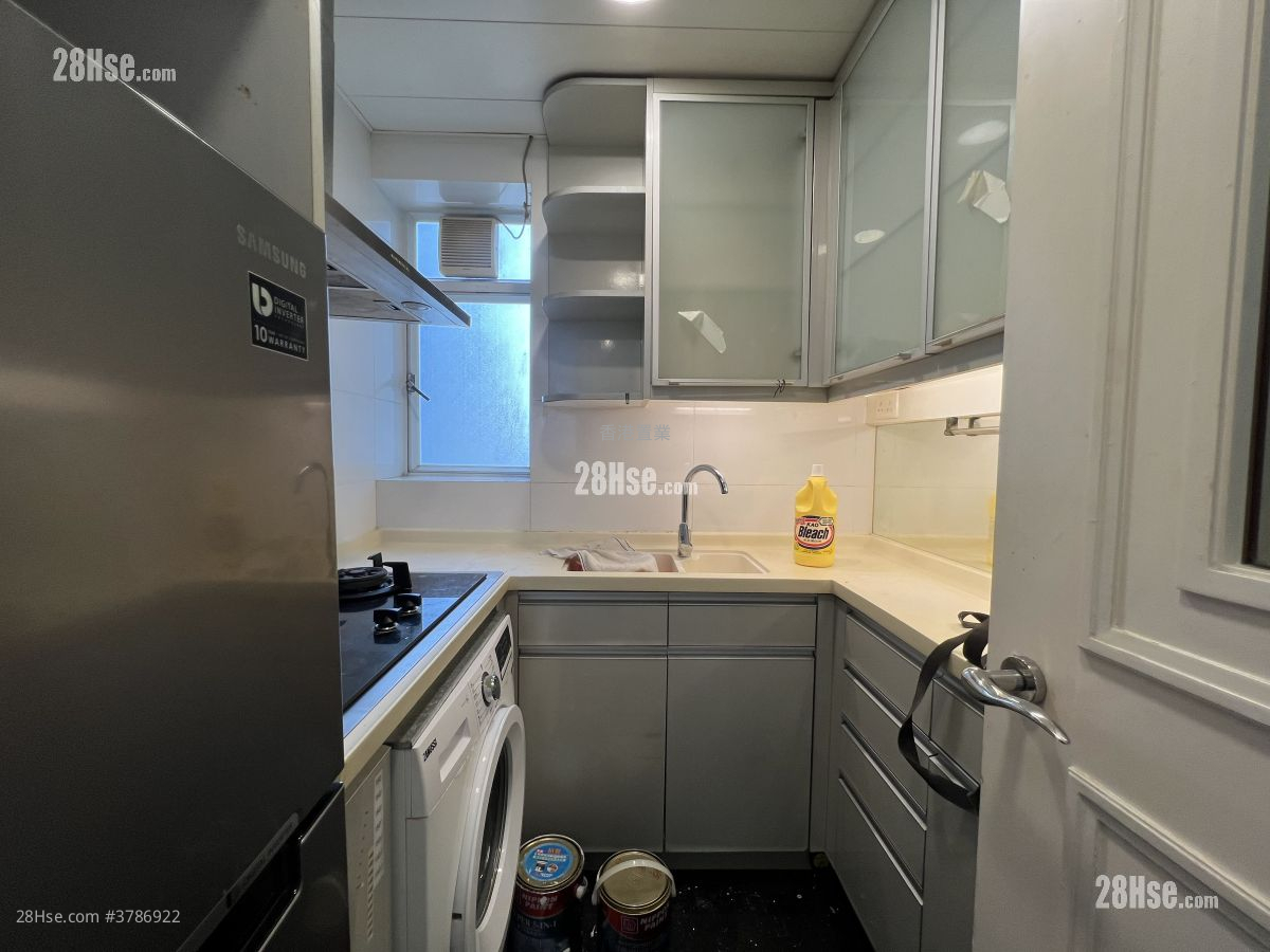 城中駅 售盘 3 房 , 1 浴室 594 平方尺