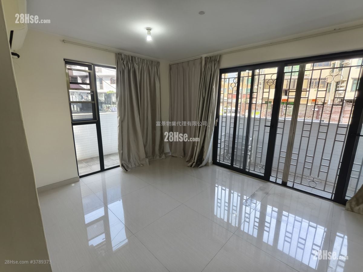 Tsing Chuen Wai Rental 3 Bedrooms , 2 Bathrooms 653 ft²