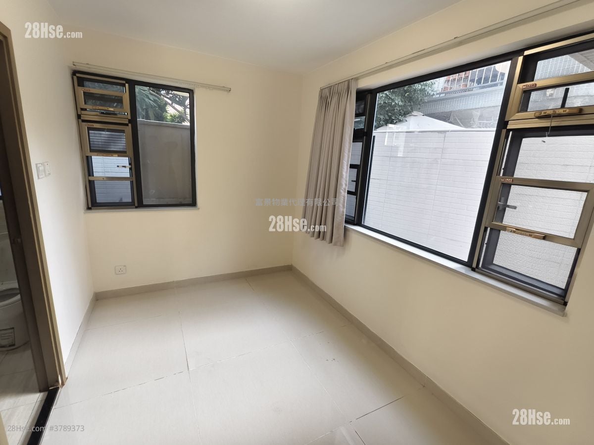 Tsing Chuen Wai Rental 3 Bedrooms , 2 Bathrooms 653 ft²