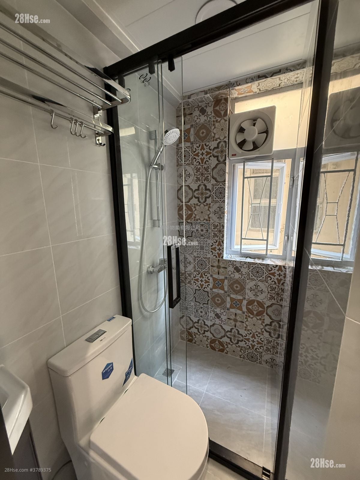 泰港大厦 租盘 150 平方尺