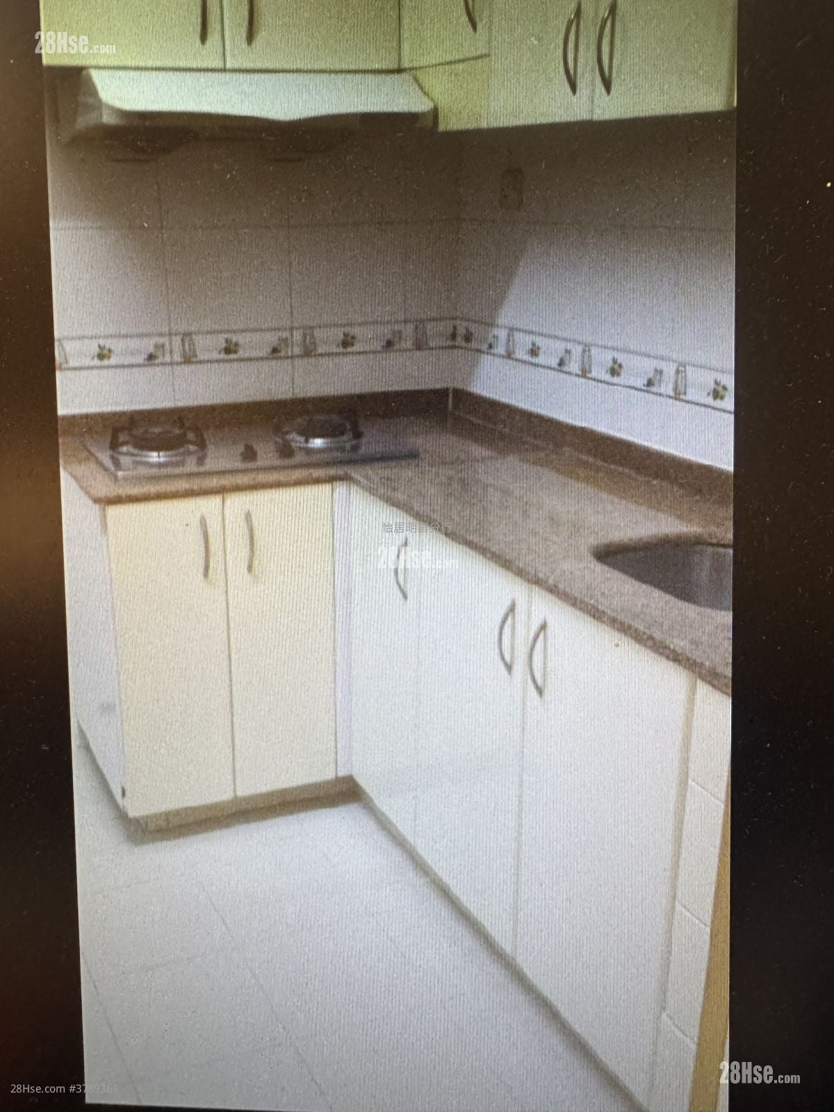 太古城 售盘 3 房 , 1 浴室 702 平方尺