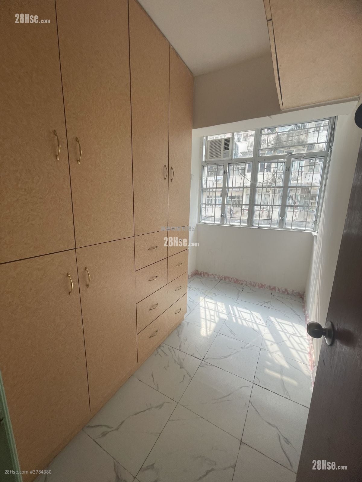 单幢楼房 租盘 1 房 , 1 浴室 300 平方尺