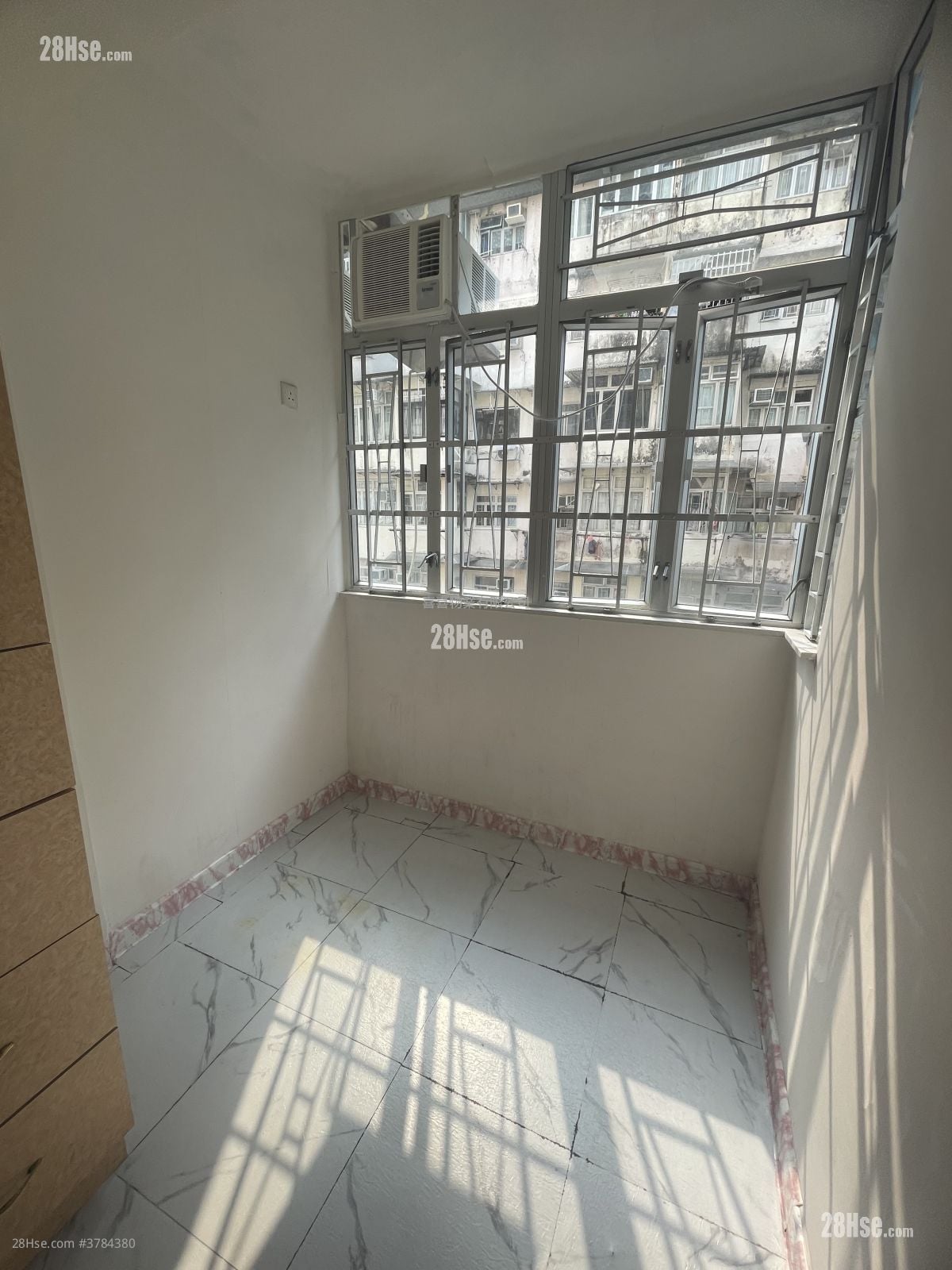 单幢楼房 租盘 1 房 , 1 浴室 300 平方尺