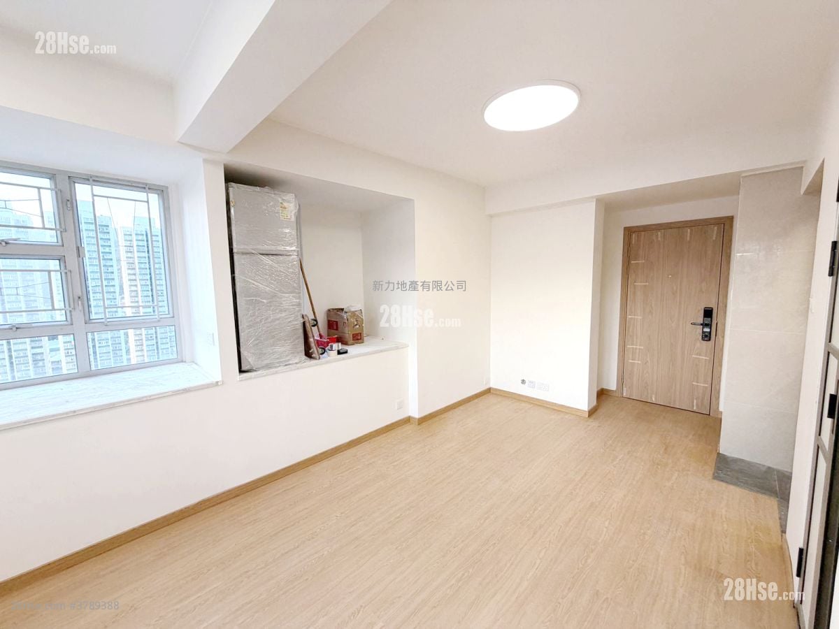 Greenwood Garden Sell Studio , 1 Bathroom 271 ft²