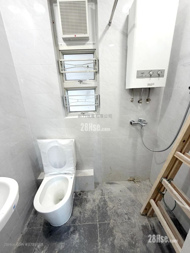 Greenwood Garden Sell Studio , 1 Bathroom 271 ft²