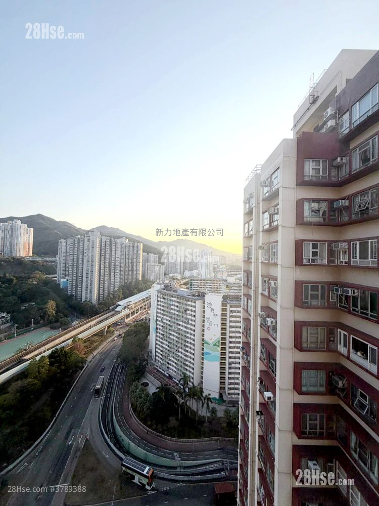 Greenwood Garden Sell Studio , 1 Bathroom 271 ft²