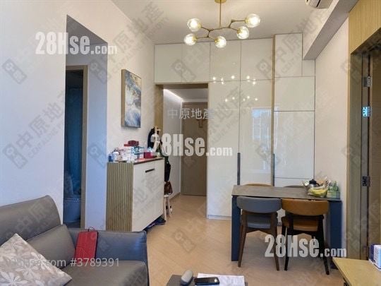 逸珑湾8 售盘 3 房 694 平方尺