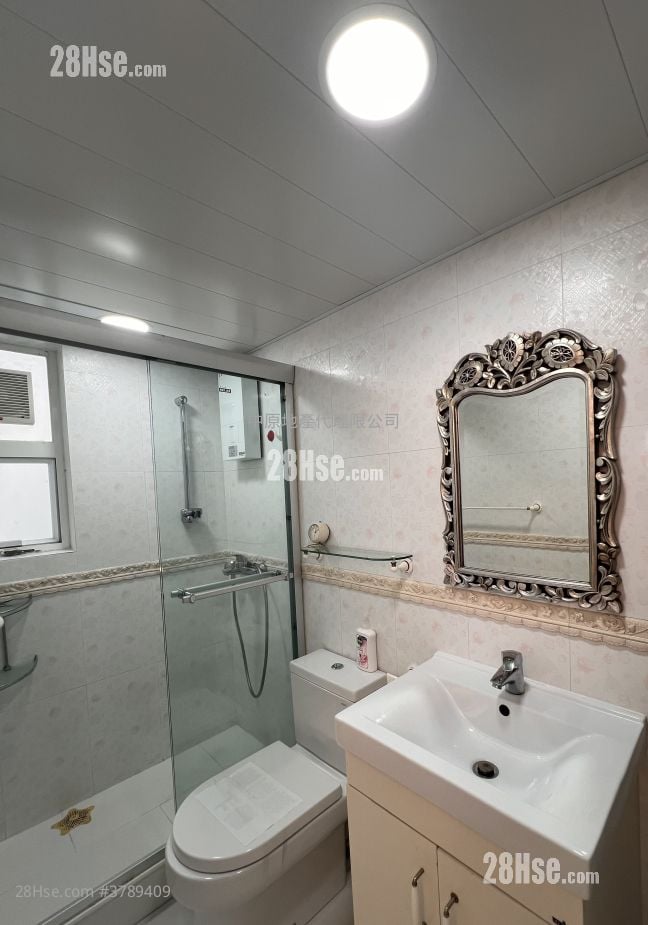 Fairview Park Sell 3 Bedrooms , 2 Bathrooms 1,035 ft²