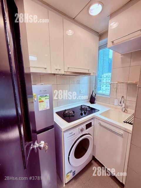 Kellet Court Rental 2 Bedrooms , 1 Bathroom 296 ft²