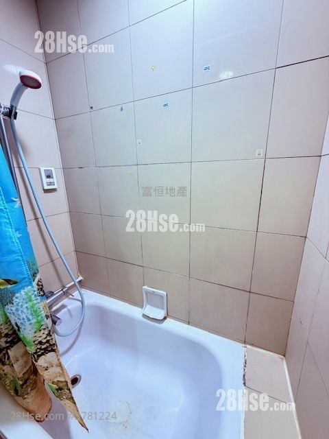 Kellet Court Rental 2 Bedrooms , 1 Bathroom 296 ft²