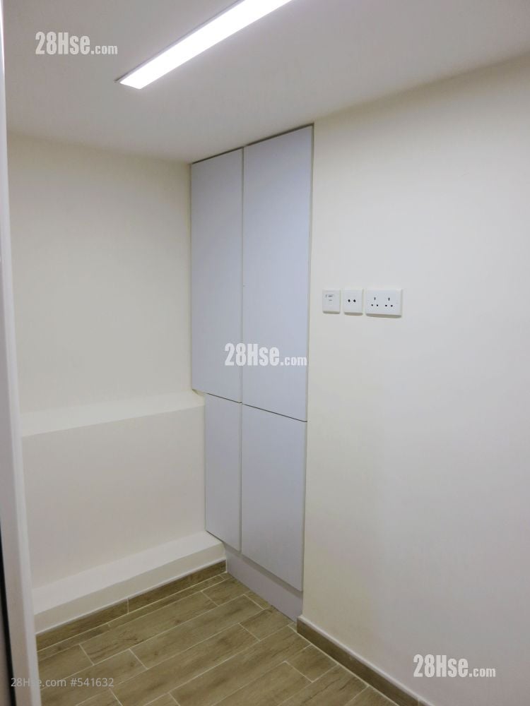 亿富楼 租盘 开放式间隔 100 平方尺